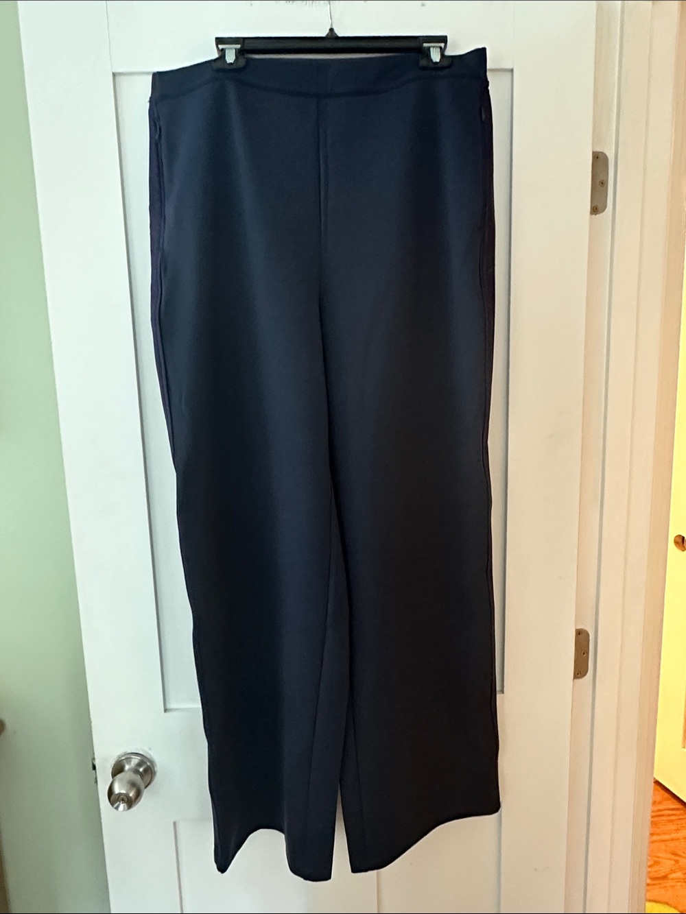 Women's Wide-Leg Navy Pull-On Pants 08